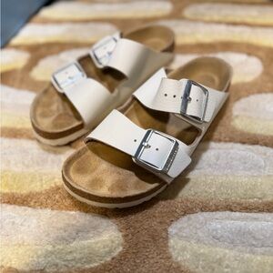 White Birkenstock women’s 37